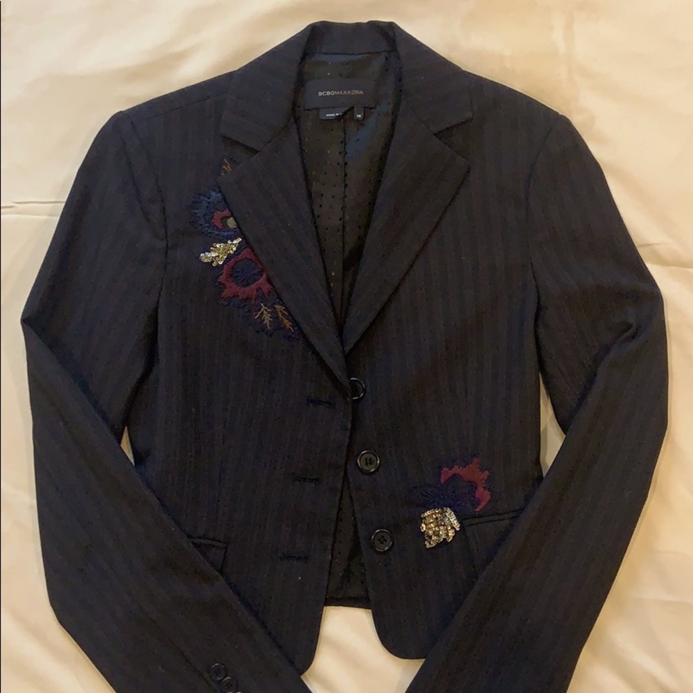 BCBGMAXAZRIA Women’s Designer Blazer